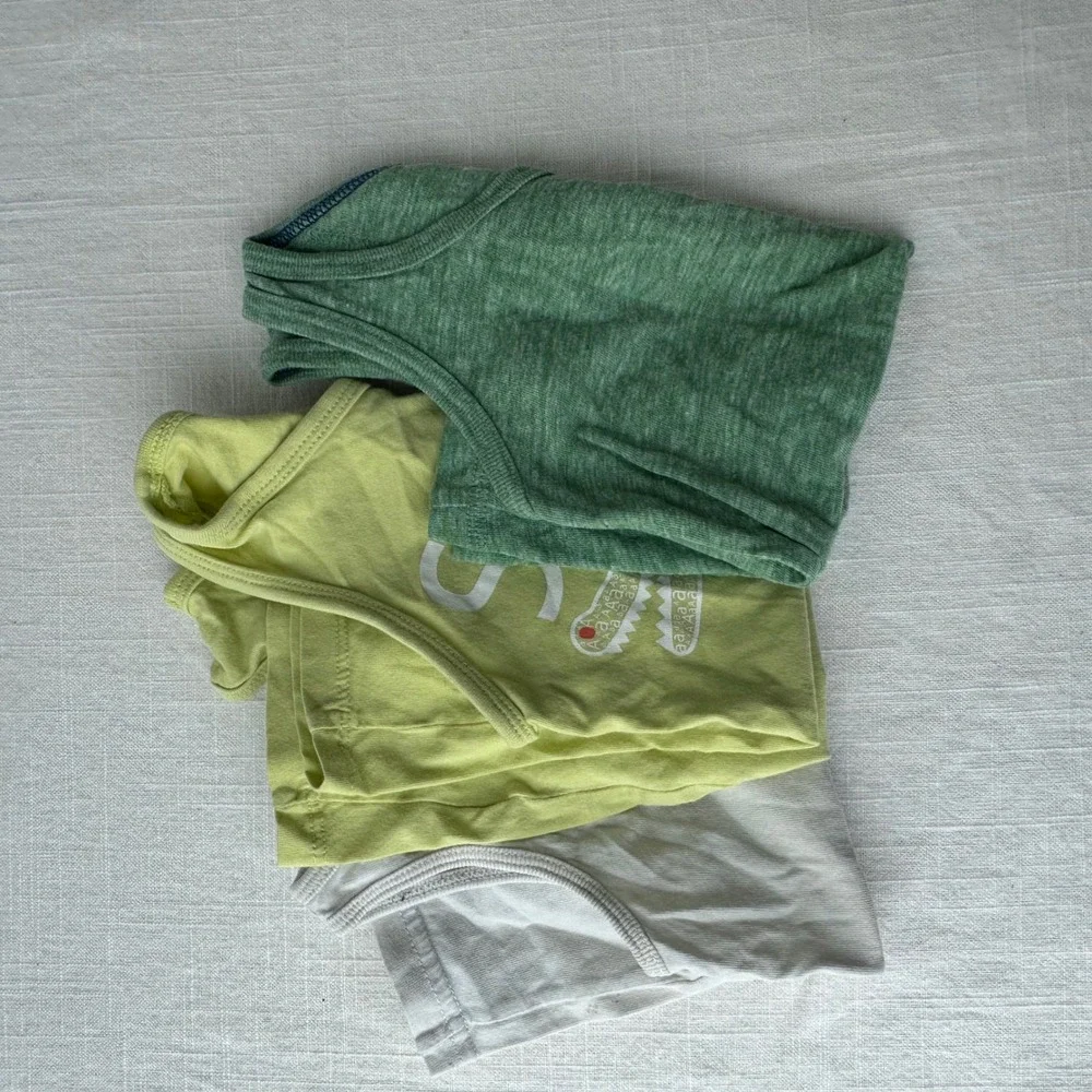 Baby Gap Junk Food H&M Toddler Boys‎ Tank Top Bundle Batman Alligator 12-24M